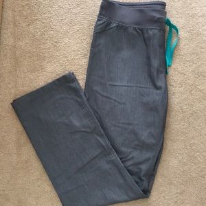FIGS Livingston Scrub Pants M TALL